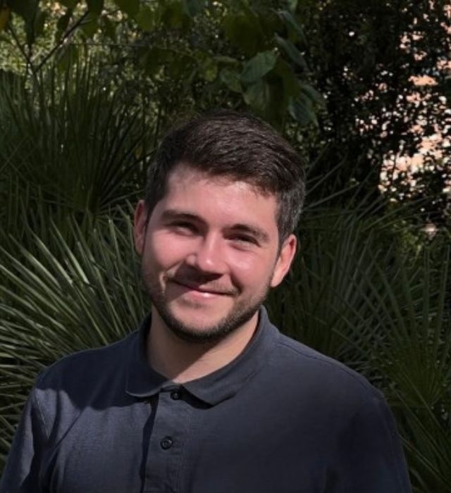 ARNAU CARMONA